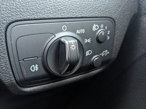 Audi Q2 TFSI SPORT 25