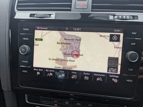 Volkswagen Golf GT TSI EVO DSG 32