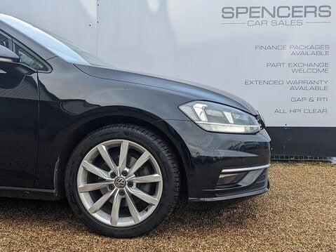 Volkswagen Golf GT TSI EVO DSG 11