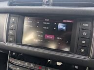 Jaguar XF D R-SPORT 32