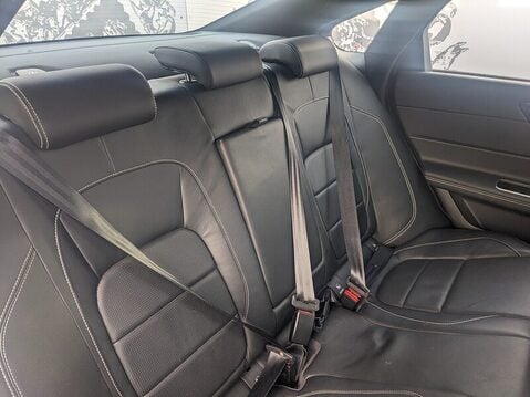 Jaguar XF D R-SPORT 18