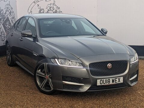 Jaguar XF D R-SPORT 1
