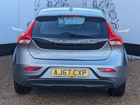 Volvo V40 T2 MOMENTUM NAV PLUS 8