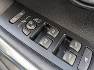 Volvo V40 T2 MOMENTUM NAV PLUS 24