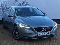 Volvo V40 T2 MOMENTUM NAV PLUS 1