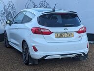 Ford Fiesta ST-3 7