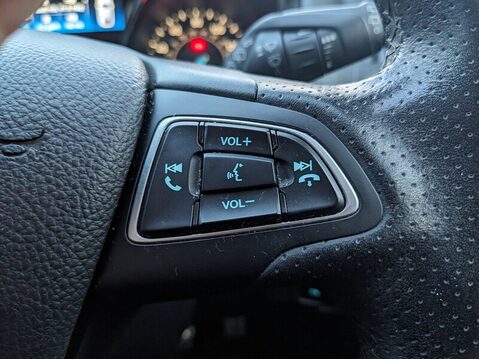 Ford Focus ST-LINE 17