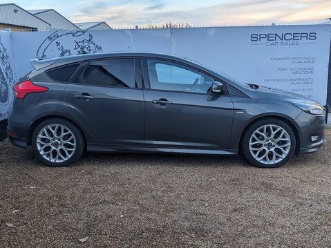 Ford Focus ST-LINE 10