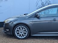 Ford Focus ST-LINE 5