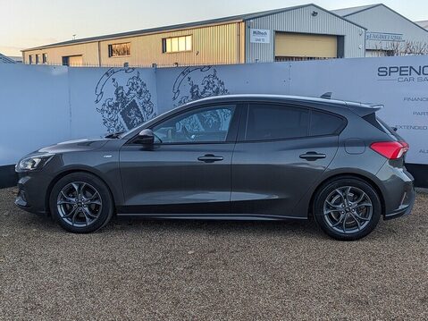 Ford Focus ST-LINE 4