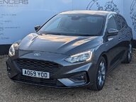 Ford Focus ST-LINE 3