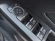 Ford Focus ST-LINE 24