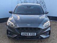 Ford Focus ST-LINE 2