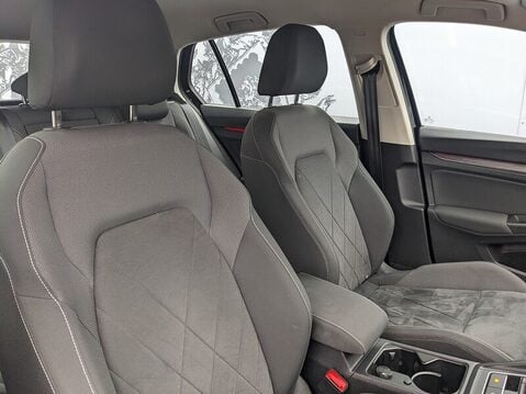 Volkswagen Golf STYLE TSI 13