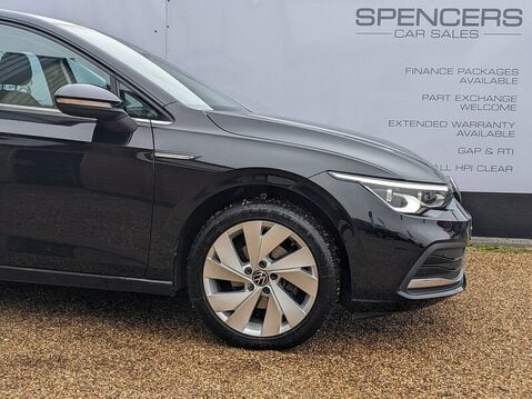 Volkswagen Golf STYLE TSI 11