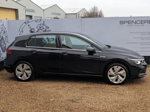 Volkswagen Golf STYLE TSI 10