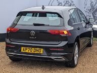 Volkswagen Golf STYLE TSI 9