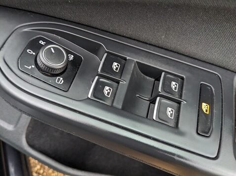 Volkswagen Golf STYLE TSI 24