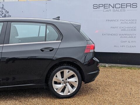 Volkswagen Golf STYLE TSI 6