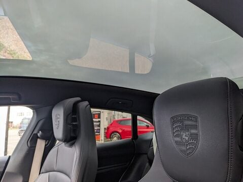 Porsche Taycan 4 CROSS TURISMO 24