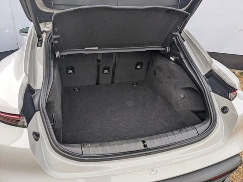 Porsche Taycan 4 CROSS TURISMO 19