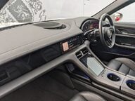 Porsche Taycan 4 CROSS TURISMO 14