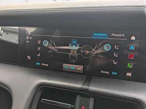 Porsche Taycan 4 CROSS TURISMO 39