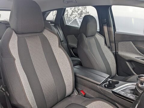 Peugeot 3008 BLUEHDI S/S ACTIVE PREMIUM 13