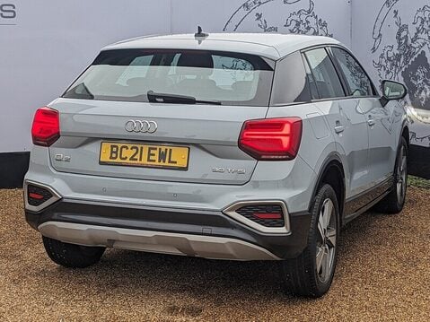 Audi Q2 TFSI SPORT 9