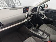 Audi Q2 TFSI SPORT 14