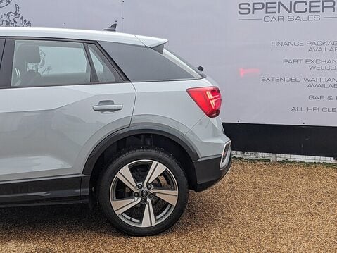 Audi Q2 TFSI SPORT 5