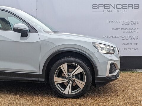 Audi Q2 TFSI SPORT 11