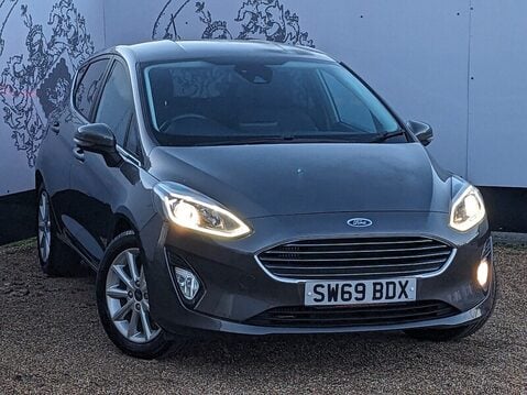 Ford Fiesta TITANIUM 1