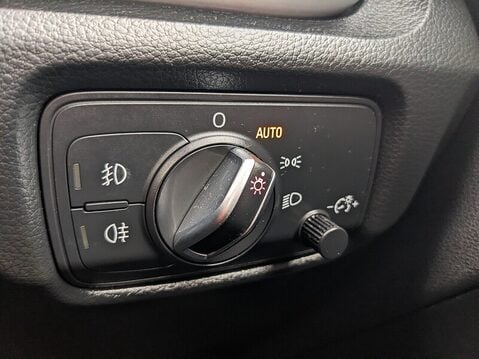 Audi A3 TDI S LINE NAV 30