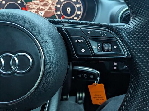 Audi Q2 TDI S LINE 21