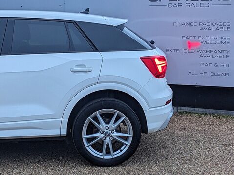 Audi Q2 TDI S LINE 37