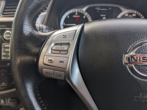 Nissan Navara DCI N-GUARD SHR DCB 19