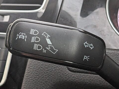 Volkswagen Golf GT TSI ACT BLUEMOTION TECHNOLOGY DSG 23