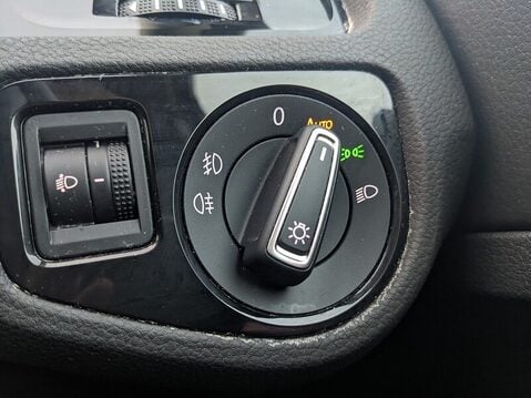 Volkswagen Golf GT TSI ACT BLUEMOTION TECHNOLOGY DSG 19