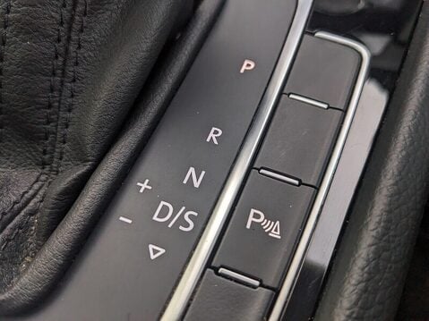 Volkswagen Golf GT TSI ACT BLUEMOTION TECHNOLOGY DSG 26