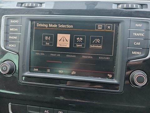 Volkswagen Golf GT TSI ACT BLUEMOTION TECHNOLOGY DSG 32