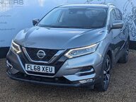 Nissan Qashqai DIG-T TEKNA 2