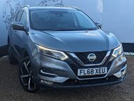Nissan Qashqai DIG-T TEKNA 1