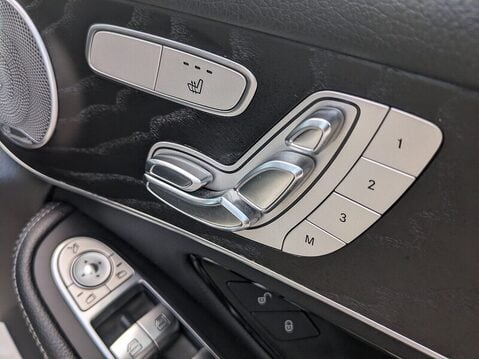 Mercedes-Benz GLC GLC 250 D 4MATIC AMG LINE PREMIUM PLUS 25