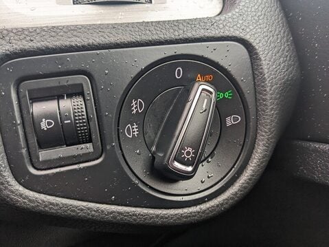 Volkswagen Golf MATCH TDI BLUEMOTION TECHNOLOGY 25