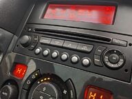 Peugeot 3008 EXCLUSIVE HDI 27