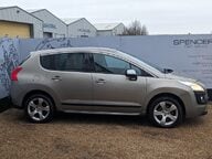 Peugeot 3008 EXCLUSIVE HDI 9