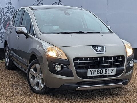 Peugeot 3008 EXCLUSIVE HDI 1