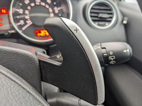 Peugeot 3008 EXCLUSIVE HDI 21