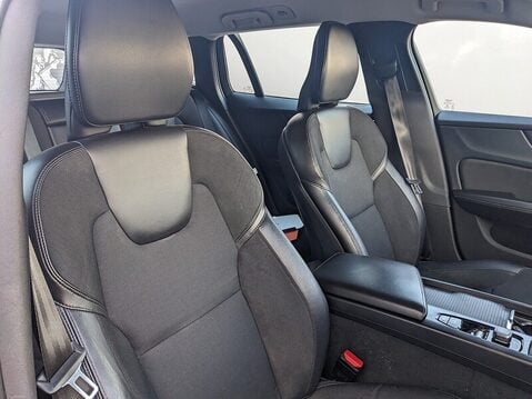 Volvo V60 D3 MOMENTUM 5
